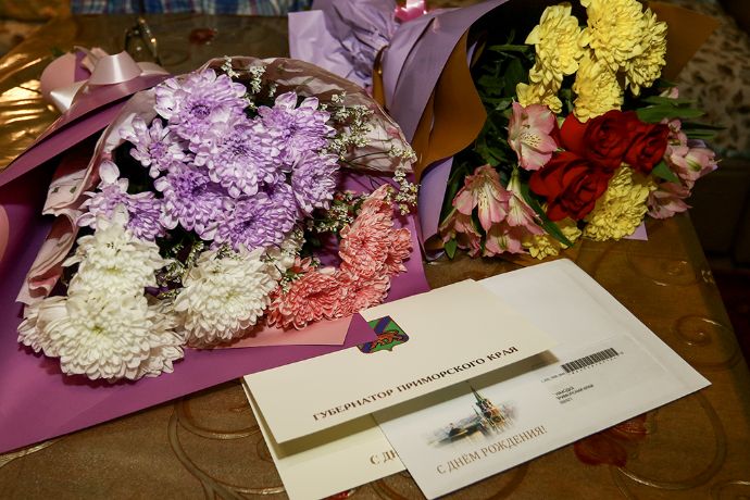 В Находке поздравили жительницу блокадного Ленинграда Татьяну Худякову